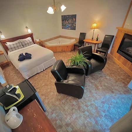 Auberge Spa & Beaux Reves แซ็ง-ตาแดล ภายนอก รูปภาพ
