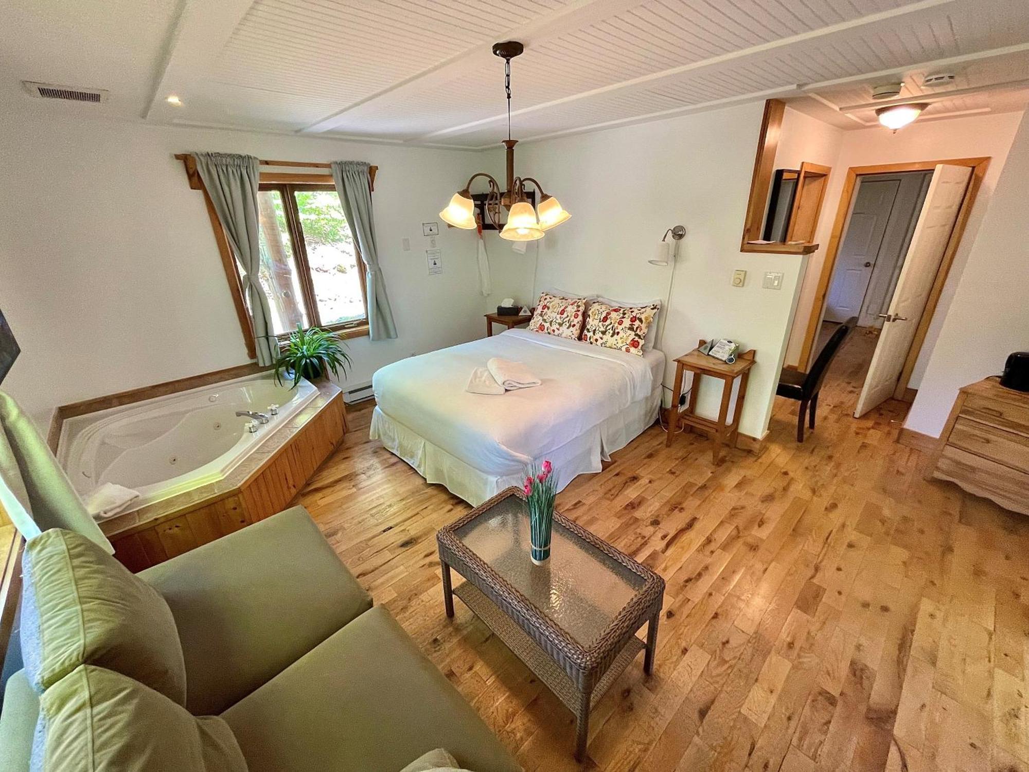 Auberge Spa & Beaux Reves แซ็ง-ตาแดล ภายนอก รูปภาพ